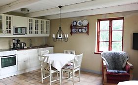 Eksholmens Gard B&B